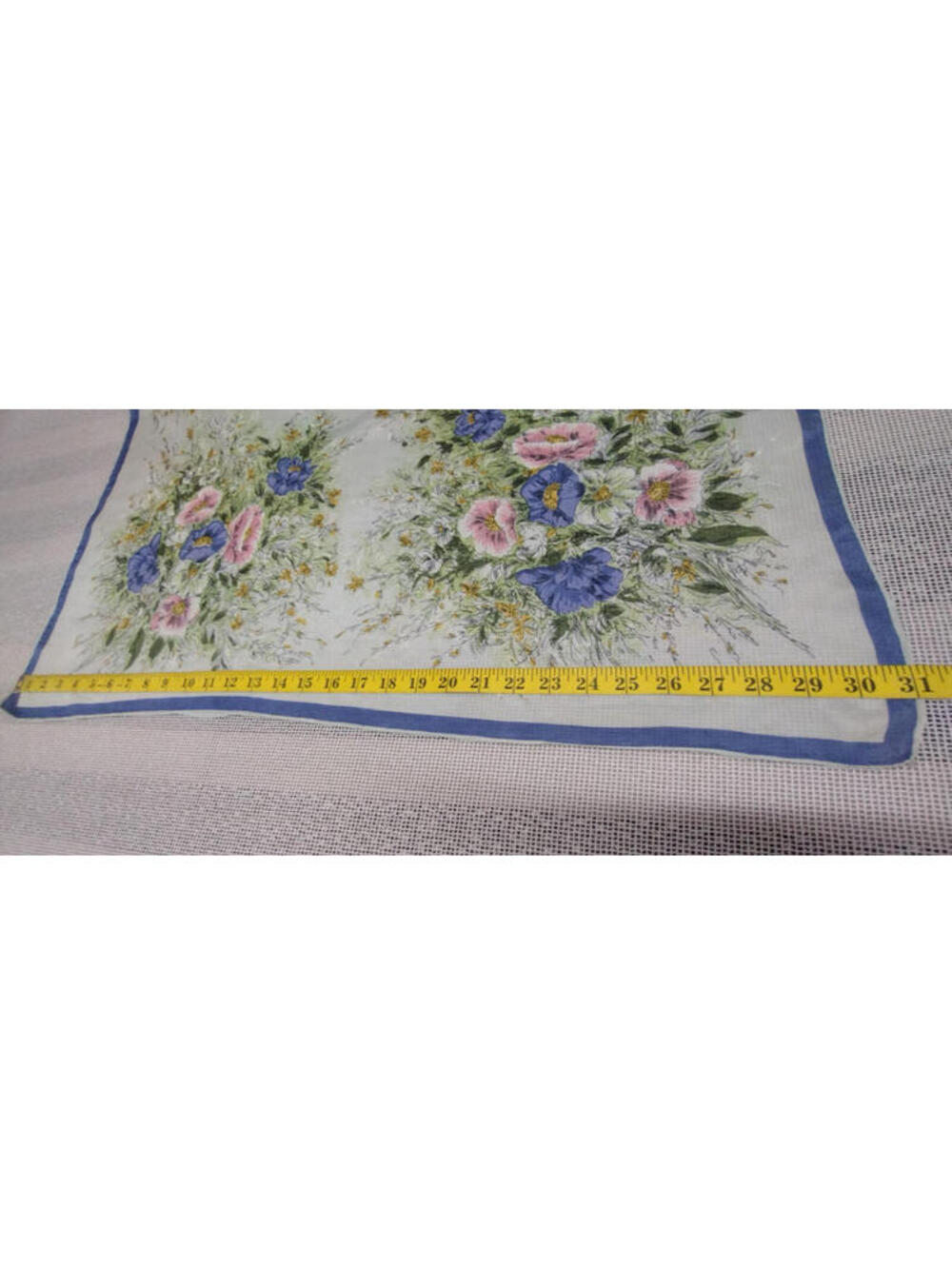 Vintage 1950s Fine Silk Scarf Periwinkle Flowers Pink Jade Green Hand Sewn Edges - Picture 5 of 16